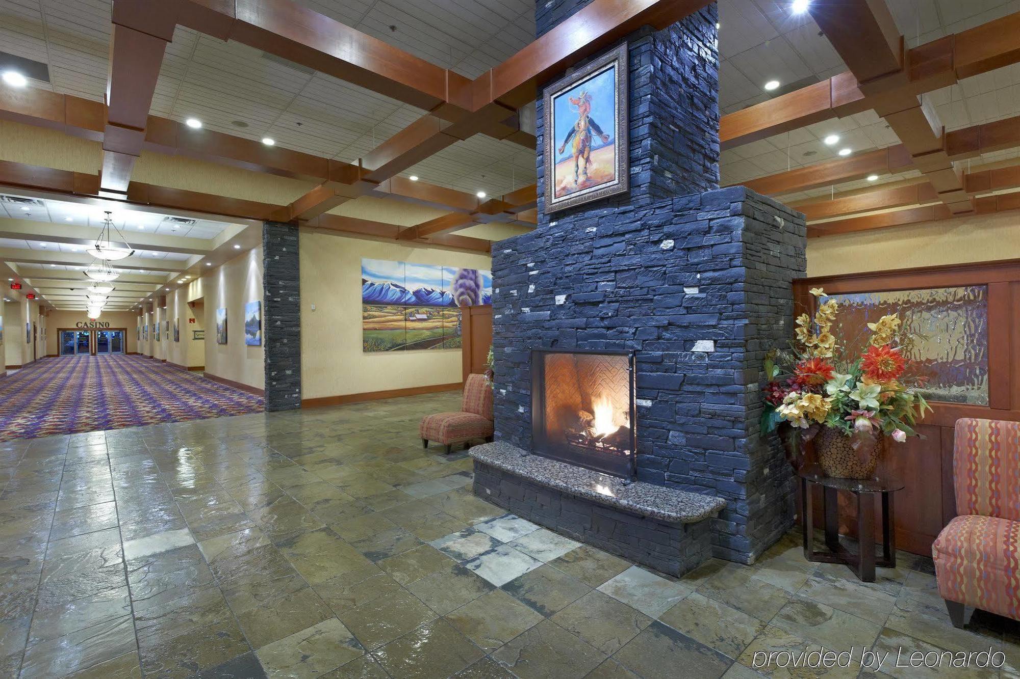 Deerfoot Inn And Casino YYC Exteriör bild