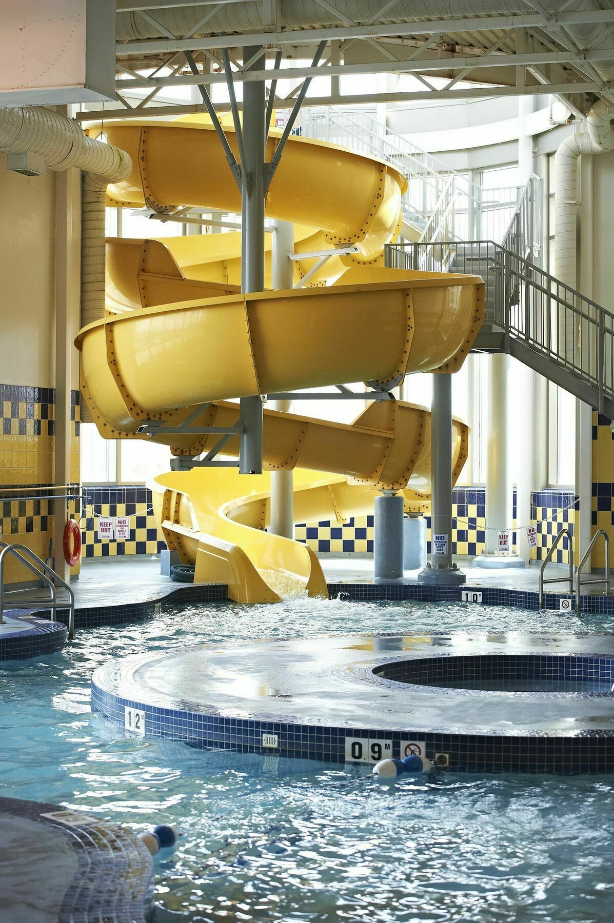 Deerfoot Inn And Casino YYC Exteriör bild
